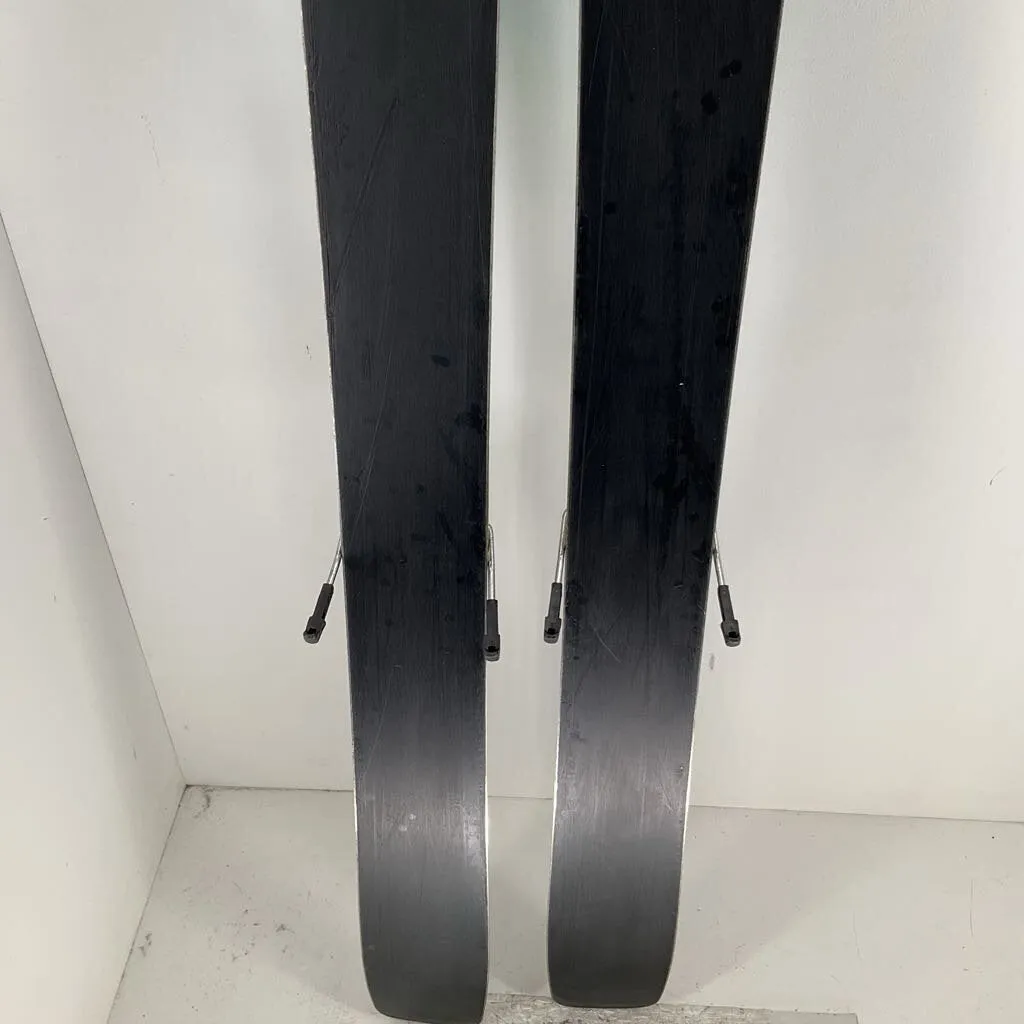 2017 Volkl 100Eight w/ Look Axial 12 Bindings