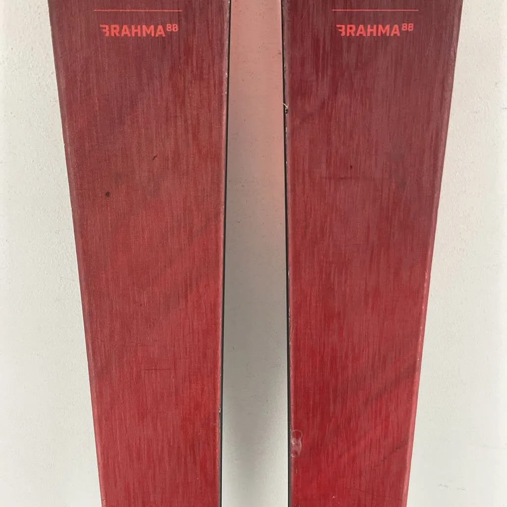 2021 Blizzard Brahma 88 w/ Look NX 12 Demo Bindings
