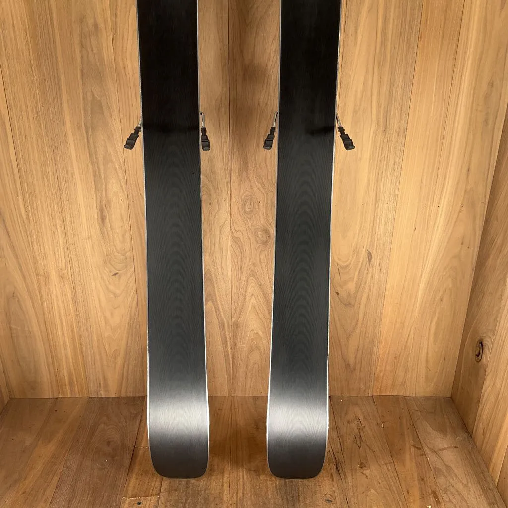 2022 Black Crows Camox w/ Marker Griffon 13 Demo Bindings
