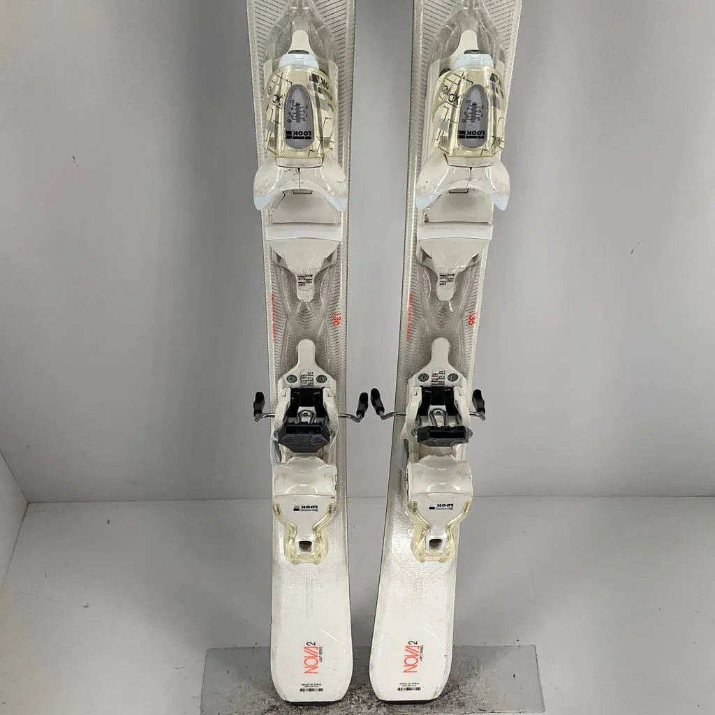 2022 Rossignol Nova 2 Light Series W/ Look Xpress 10 Demo Bindings