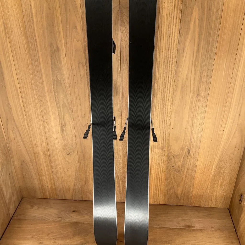 2022 Volkl Yumi 80 w/ Marker Squire 11