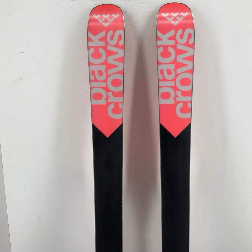 2024 Black Crows Camox Birdie w/ Salomon Strive 11 Demo Bindings