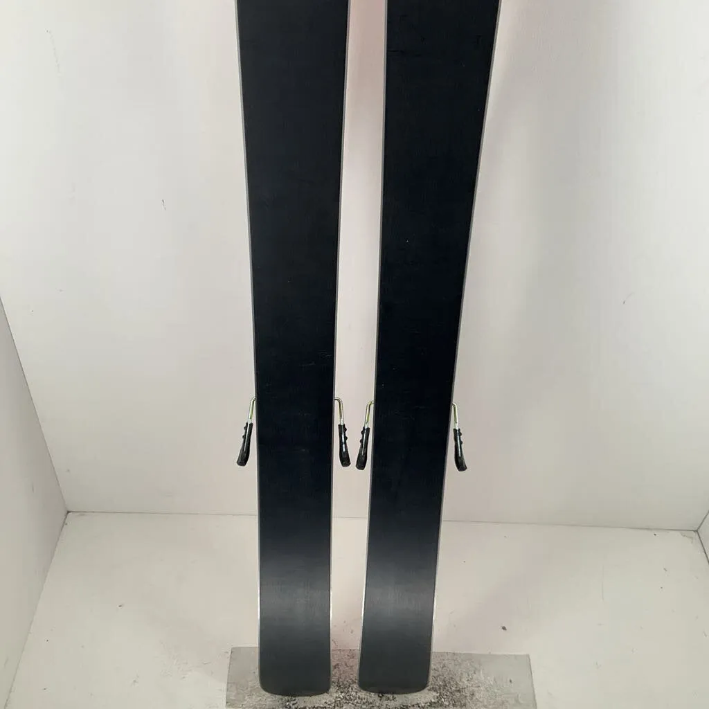 2024 Black Crows Camox Jr w/ Marker Free 7.0 Jr Bindings