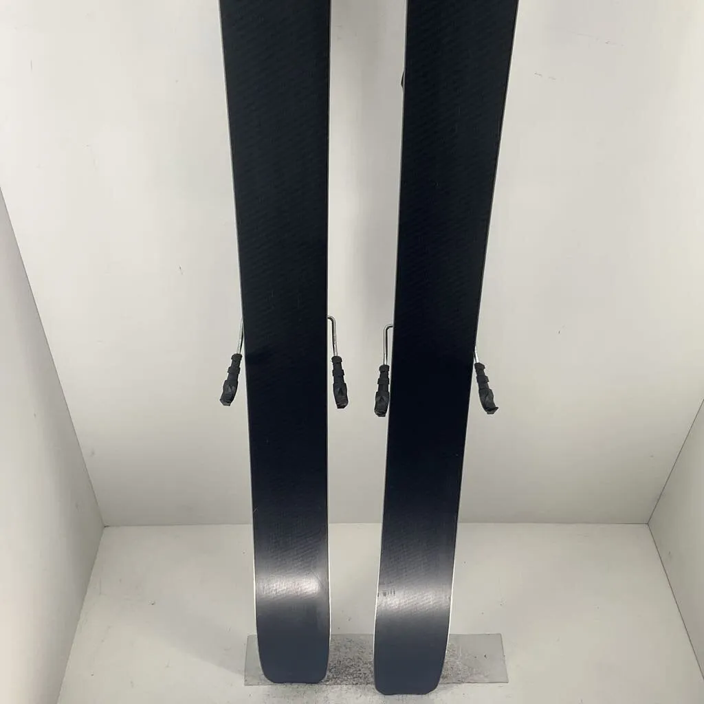 2024 Elan Ripstick 106 Black Edition w/ Tyrolia Attack 11 Demo Bindings