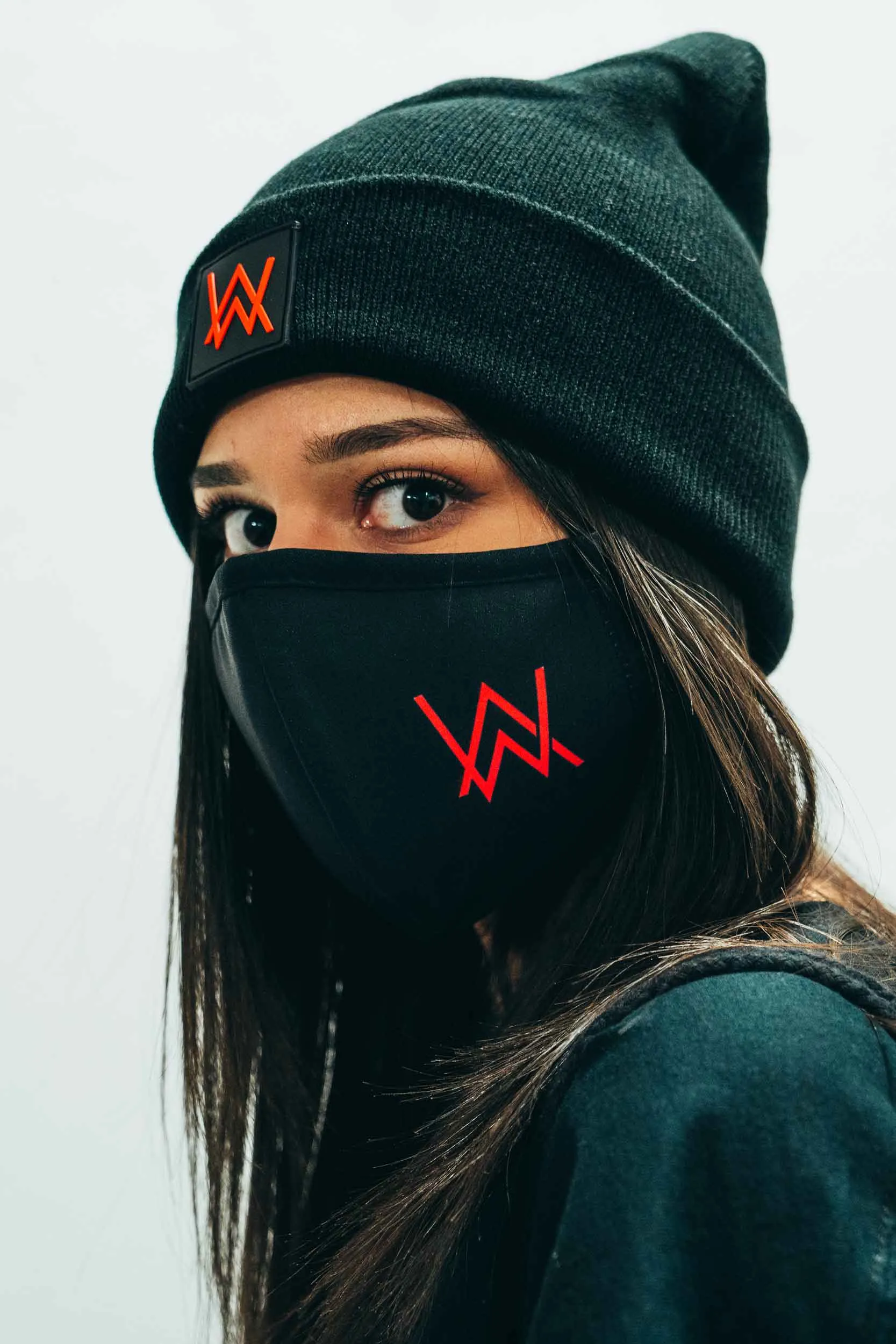 RED LOGO MASK